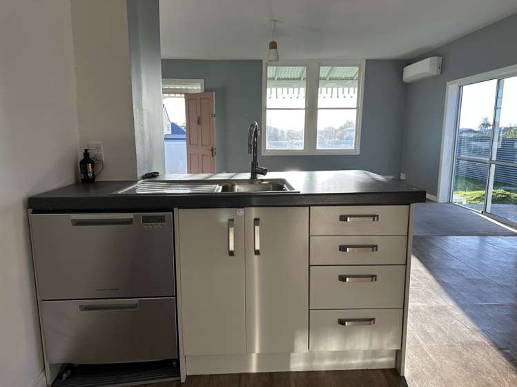 196 Fitzherbert Street Hokitika_5