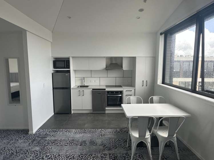 332/1 Layard Street_0