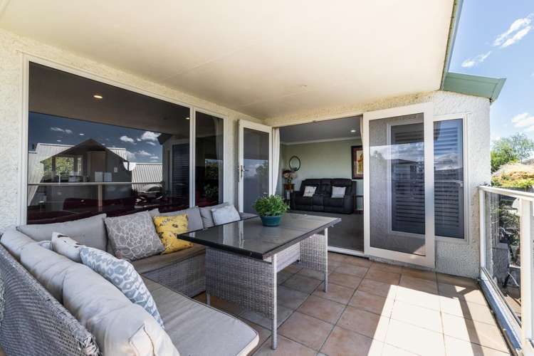 76A Churchill Drive Taradale_18