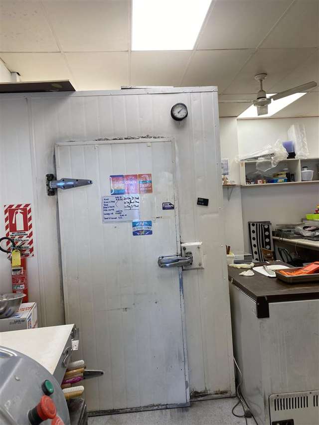 Bakery and Lunchbar Addington_2