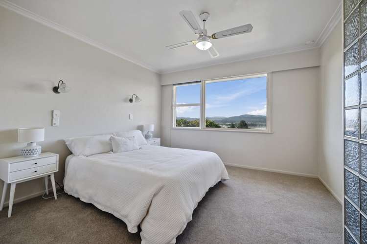 24 Russell Crescent Western Heights_12