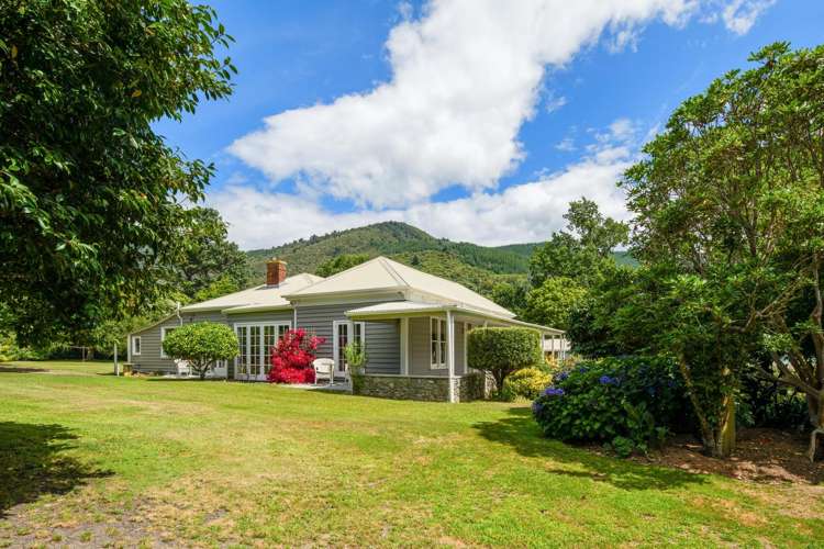 1024/1028 Elie Bay Road Pelorus Sound_16