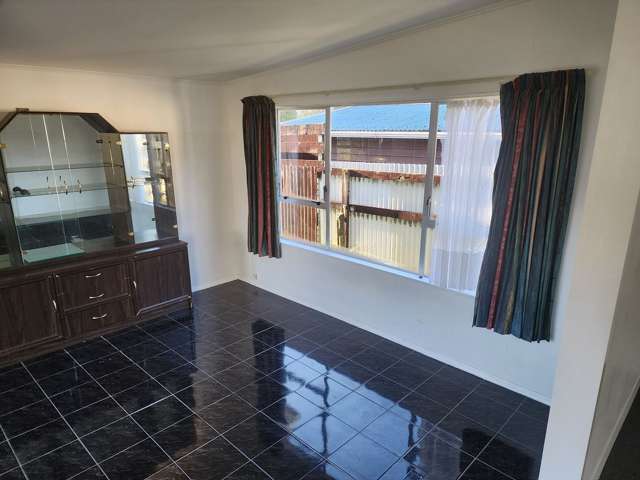 114 Wainuiomata Road Wainuiomata_4