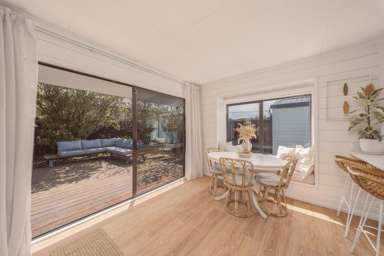 142a Pine Avenue_4