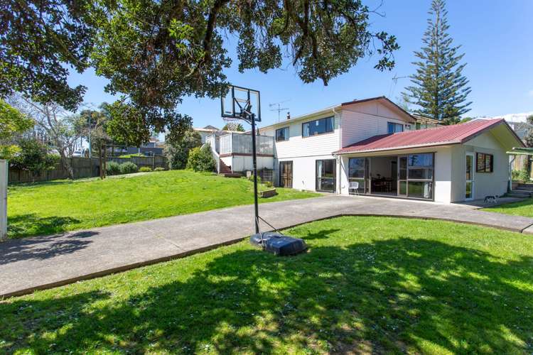 1 Hellyers Street Birkdale_1