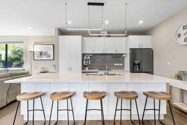 61A Castledine Crescent_2