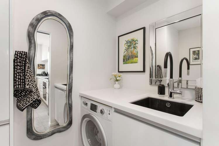 1/46 Andover Street Merivale_8