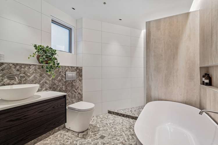 2/211 Tamaki Drive Kohimarama_10