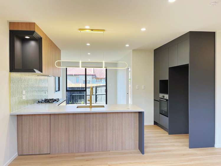 2/75 Ash Street_1