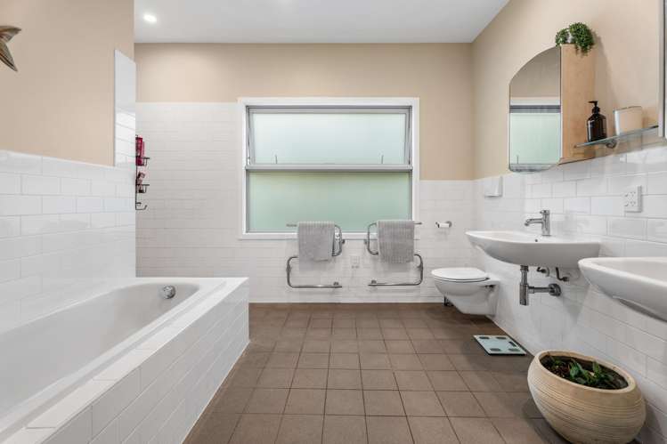 50 Ngataringa Road Devonport_17