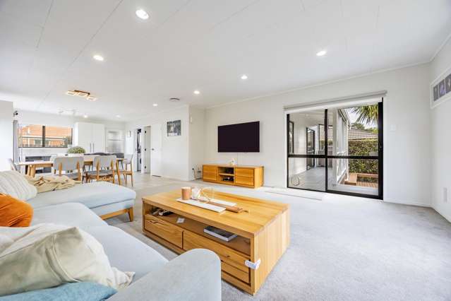 2/25 Commissariat Road Mount Wellington_4