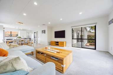 2/25 Commissariat Road_4
