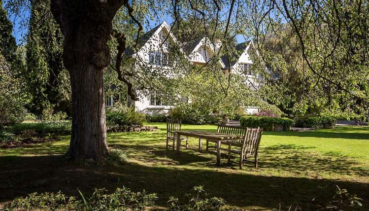 171 Gladstone Road South East Taieri_16