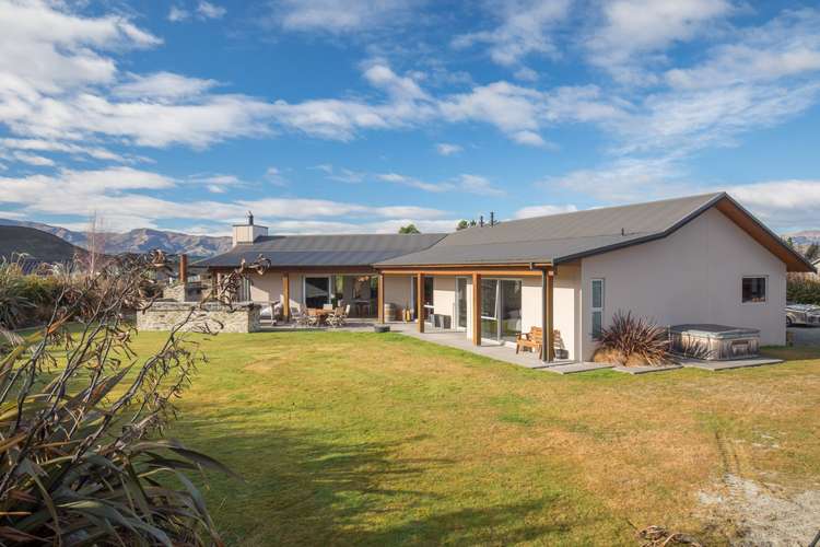 17 Hikuwai Drive Albert Town_19