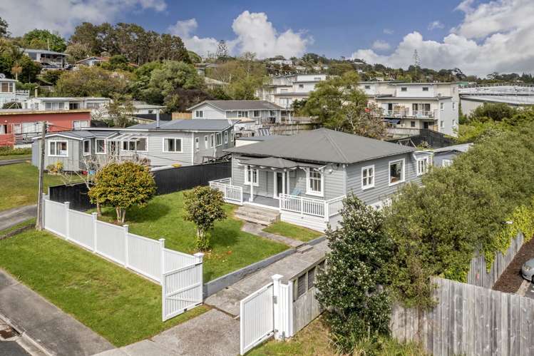 3 Ozone Road Stanmore Bay_17