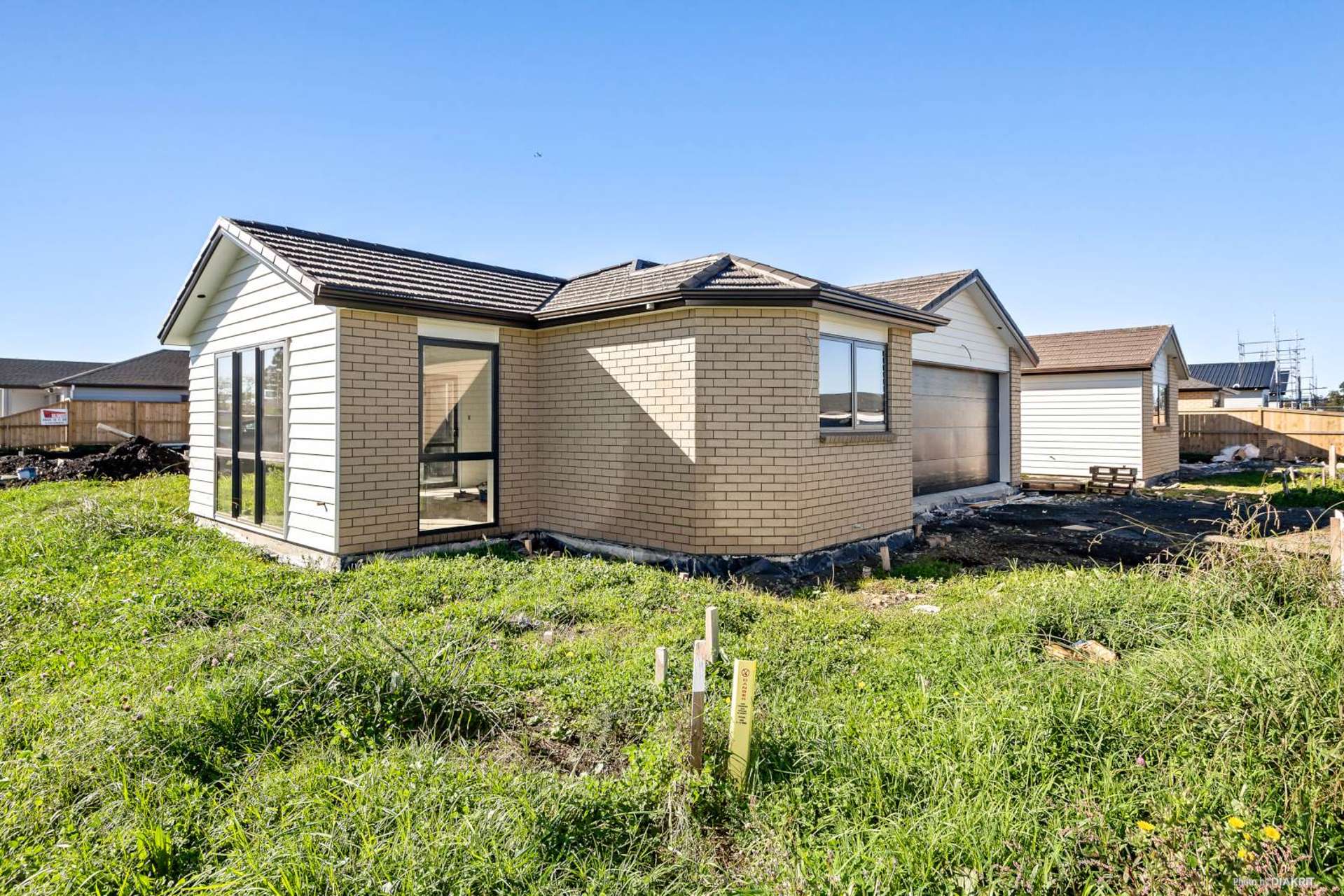 11 Castlepoint Avenue Takanini_0