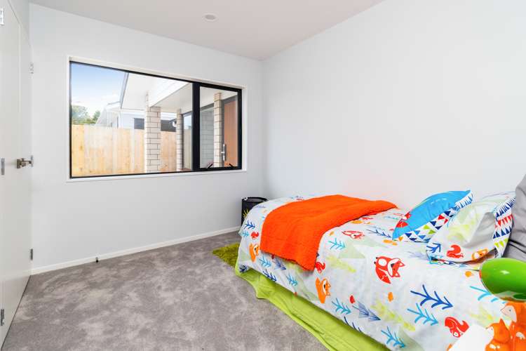 71a Solar Road Glen Eden_14