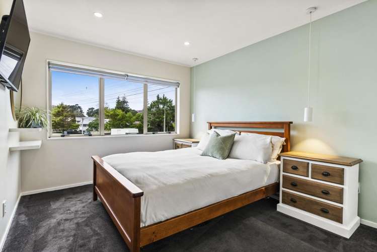 63 Pooks Road Ranui_10