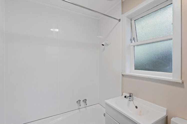 7 Orontes Street Shirley_13