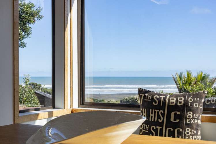 101b Garden Road Piha_8