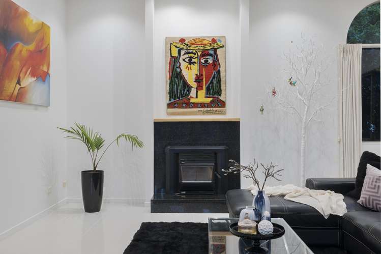 9 Burgundy Park Avenue Henderson_37
