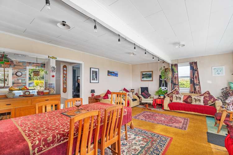 44 Marine Parade Cooks Beach_7