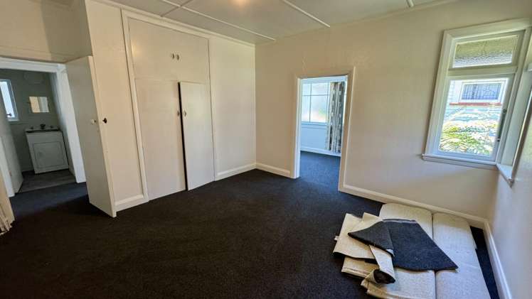 215 Sewell Street 1851_4