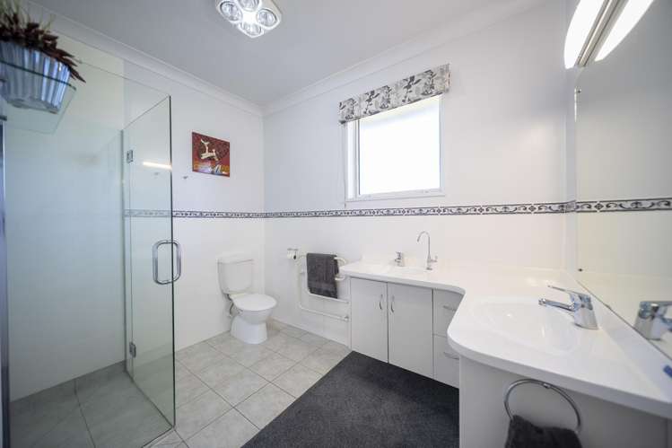 120 Aparima Drive Te Anau_17