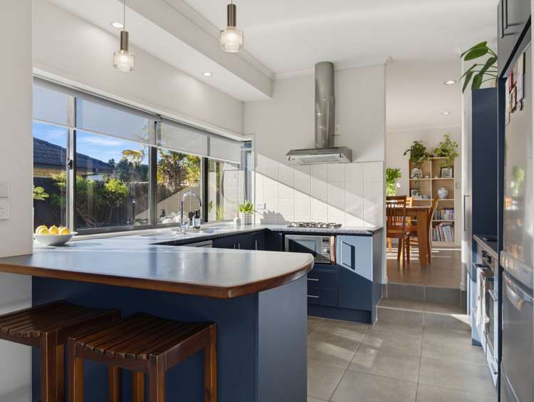 15 Stonebridge Park Drive Holdens Bay_12