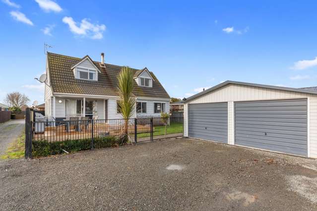 "Spacious 5-Bedroom Family Living in Kaiapoi"