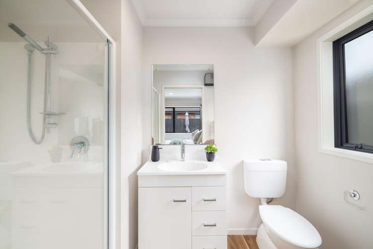 8 Christie Lane Wigram_10