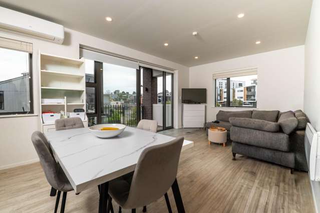 Amazing Awataha Apartment