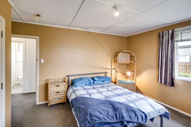 20 Neal Crescent Onekawa_14