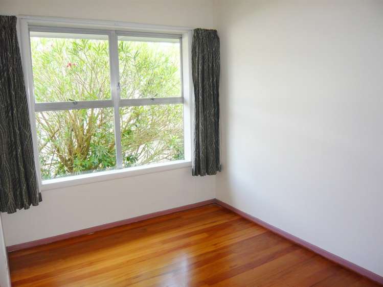 1/46 Gill Avenue Te Atatu Peninsula_12