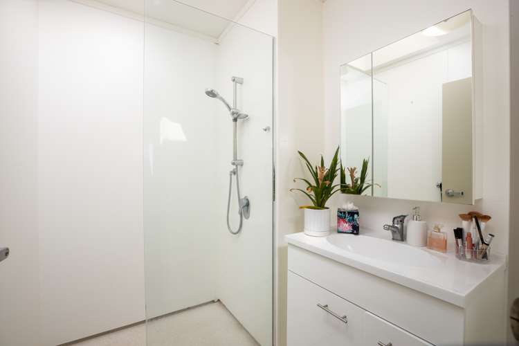 44 Belt Road Moturoa_5