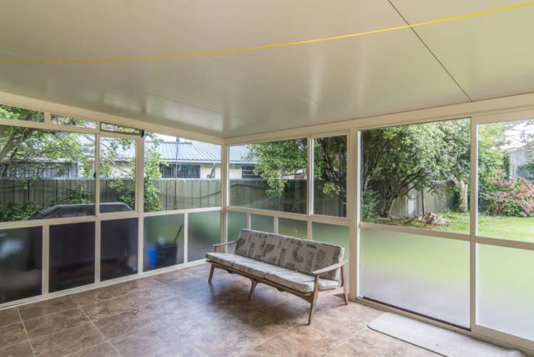 15 Knights Grove Otaki_24