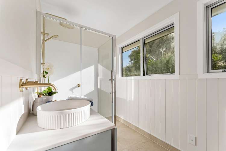 5 Herman Street Arkles Bay_19