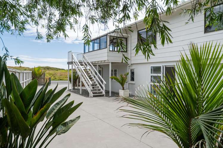 350 Papamoa Beach Road Papamoa Beach_1