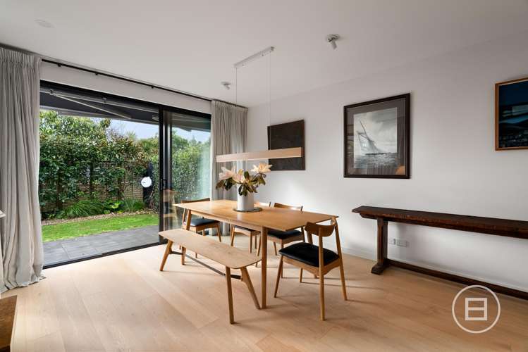 1/35 Surrey Crescent_4