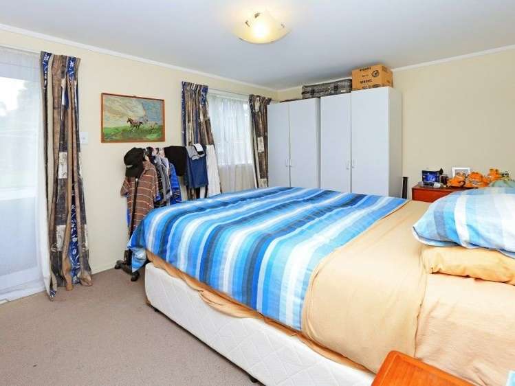 4 Ross Place Opaheke_11