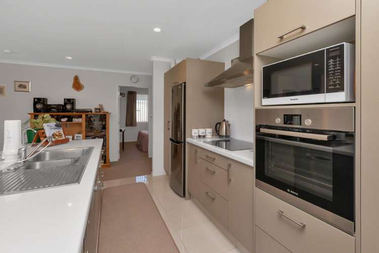 6 Kamahi Place One Tree Point_12