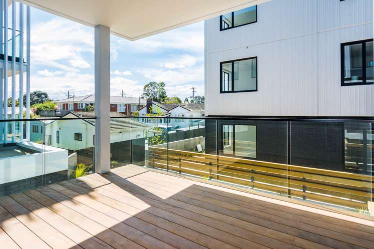 103/8B Lake Pupuke Drive Takapuna_10