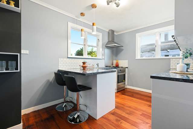 141 Cobham Drive Hamilton East_3