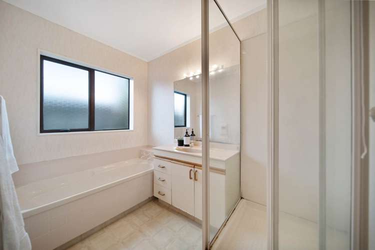 11 Mirabell Place Golflands_13