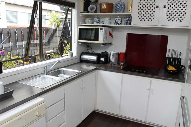 2/3 Sage Road Kohimarama_15