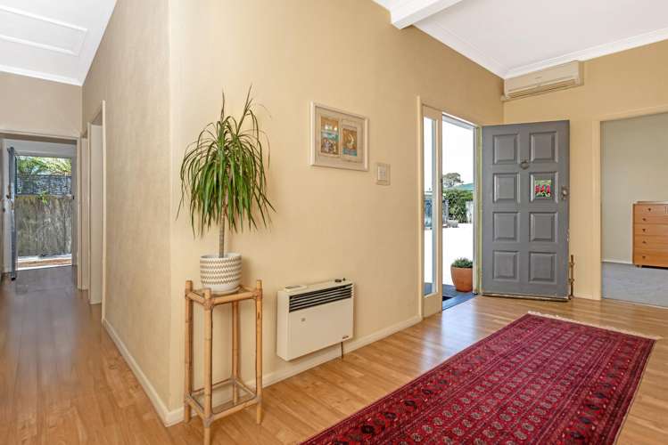 84A Iranui Road Inner Kaiti_13