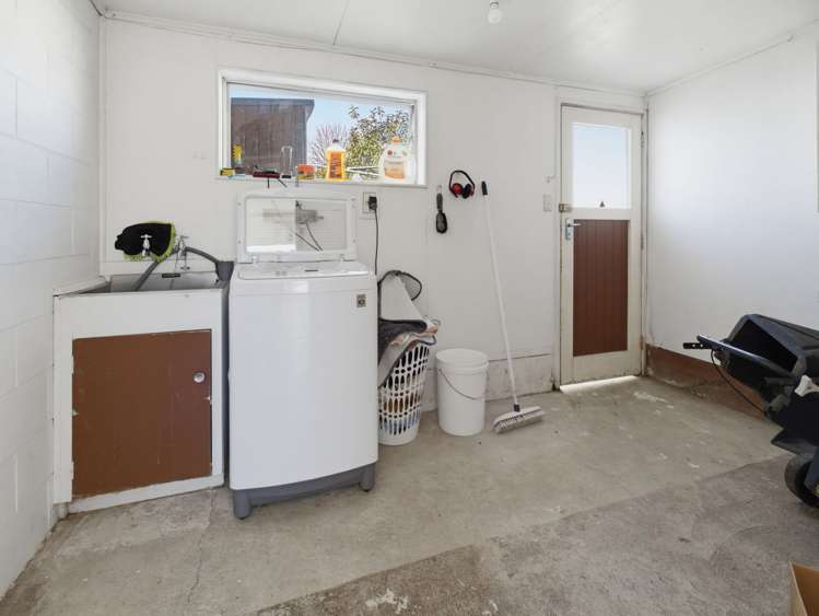 1/67 Fergusson Street Stoke_32