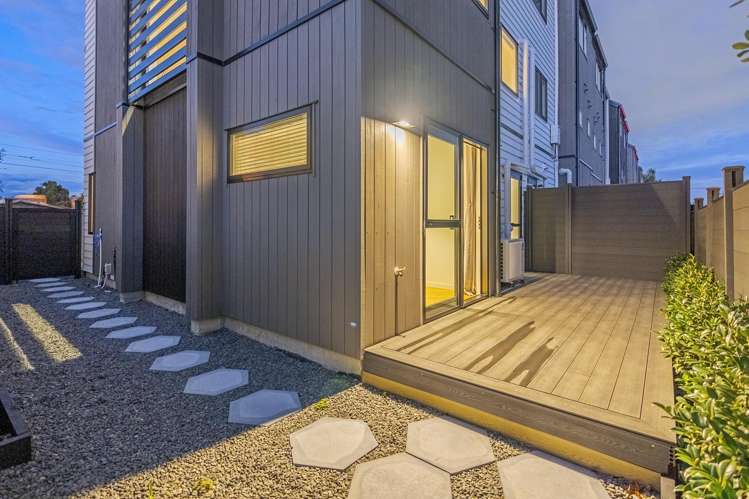 8/16 Mapau Road Greenlane_14