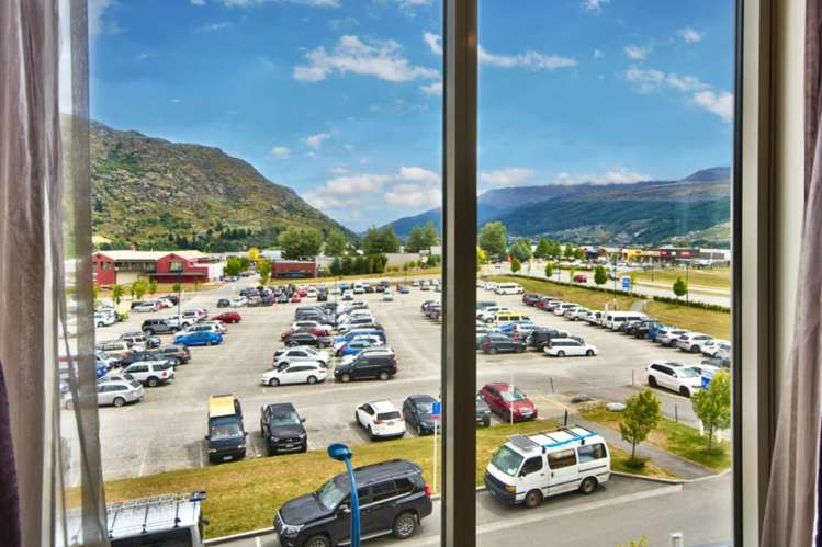 111/24 Hawthorne Drive Frankton_9