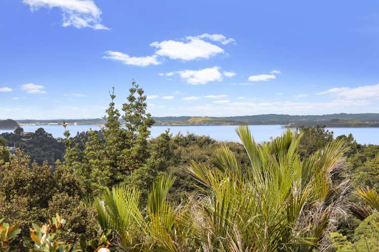 49 Tane Road Laingholm_0